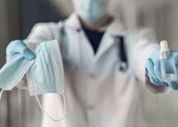 Tercera ola de COVID-19 aumenta a 3 mil casos en una semana