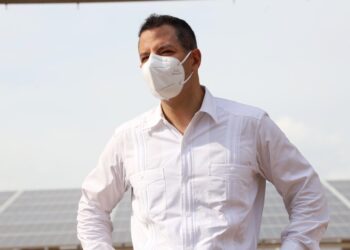 Avanza Gobierno de Oaxaca en la implementación de energías renovables en universidades del SUNEO