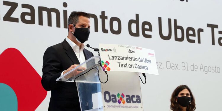 Trabajamos para modernizar el transporte público oaxaqueño en beneficio de todas y todos: AMH