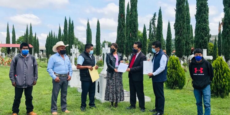 Fiscalía General y municipio de San Juan Bautista Coixtlahuaca suscriben convenio para la restauración del anfiteatro y la creación de un panteón forense