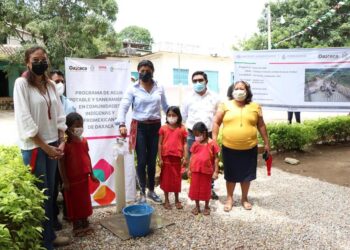 Inaugura Sepia red y ampliación del Sistema de Agua Potable en San Miguel Chimalapa