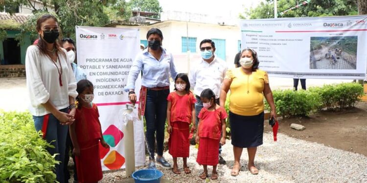 Inaugura Sepia red y ampliación del Sistema de Agua Potable en San Miguel Chimalapa