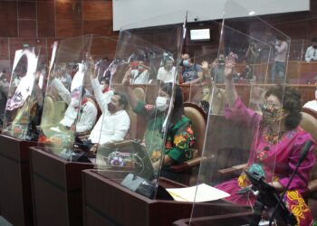 Exige Congreso solucionar la carencia de medicamentos y de personal de salud en Oaxaca