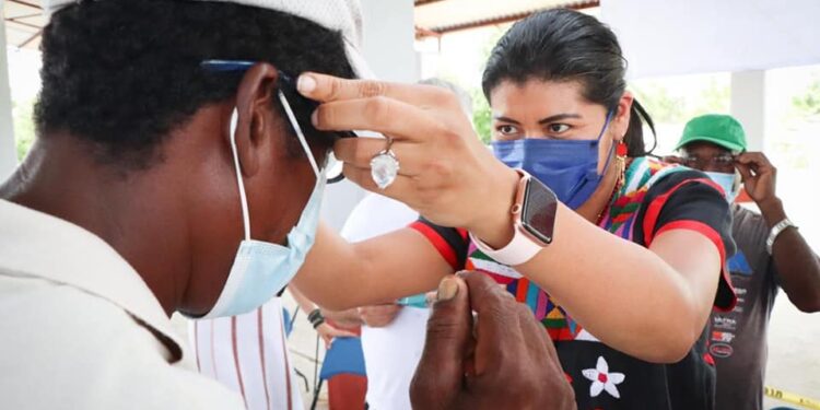 En Santo Domingo Armenta, inicia Sepia y Fundación Devlyn ruta “Ver para Crear”