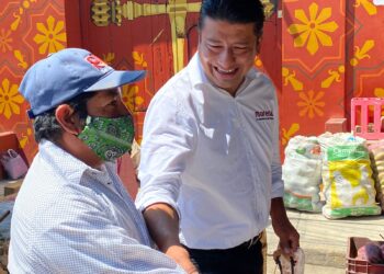 Ante el Covid 19, comunidades de Tlacolula son sanitizadas con el apoyo del diputado Santiago Chepi