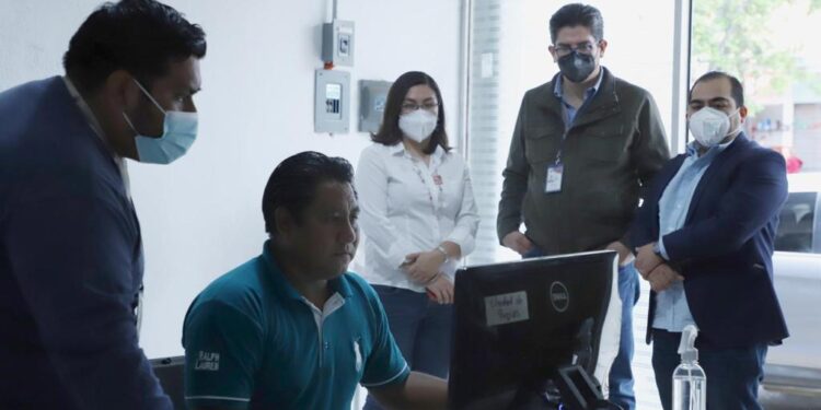 Presentan examen en línea 765 aspirantes para integración de 25 Consejos Distritales