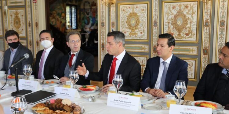 Encuentros con asociaciones empresariales de Estados Unidos buscan el fortalecimiento de la economía de Oaxaca: AMHm