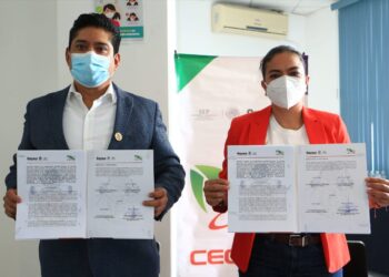 Firman convenio IEEA Oaxaca y CECYTEO a favor de la educación