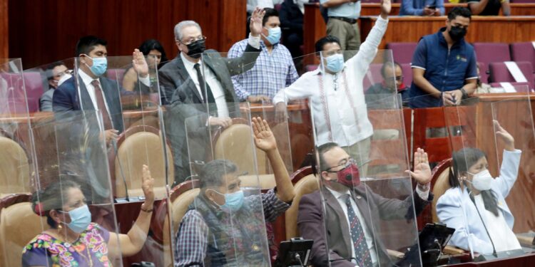 Centro Histórico limpio, exige 64 Legislatura