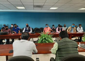 Santa Catarina Yosonotú y Santa Lucía Monteverde acuerdan realizar trabajos técnicos en su línea de colindancia