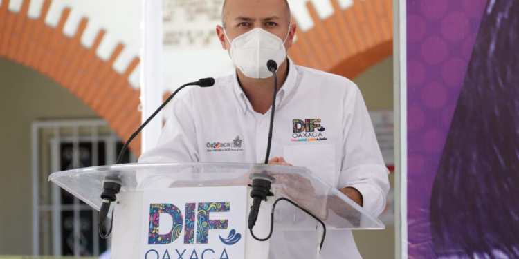 Detrás de la eficiencia del DIF-Oaxaca: Christian Holm, el mejor aliado de Ivette Morán de Murat