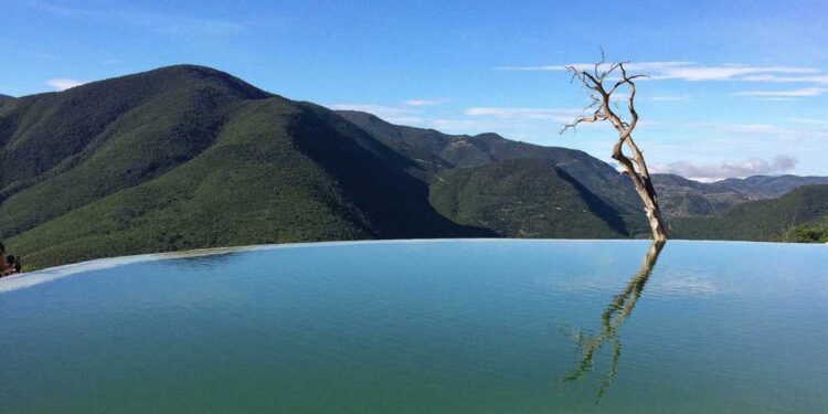 No se apertura Hierve el Agua hasta que existan condiciones de paz entre las comunidades en conflicto
