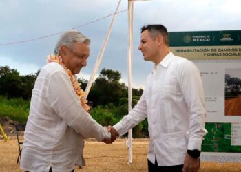 Supervisan AMLO y AMH los avances del entronque Palomares II