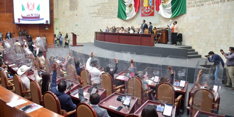 Diputación se pronuncia contra la violencia hacia las oaxaqueñas