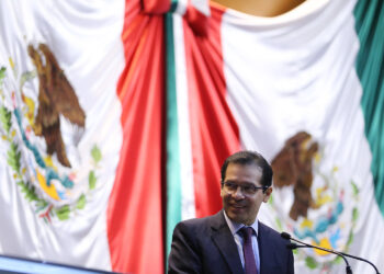 Luis Antonio Ramírez Pineda continúa entre los favoritos para la Gubernatura en Oaxaca