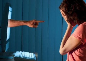 Violencia digital daña gravemente dignidad de las víctimas: especialistas