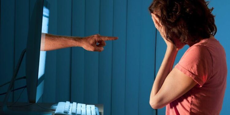 Violencia digital daña gravemente dignidad de las víctimas: especialistas