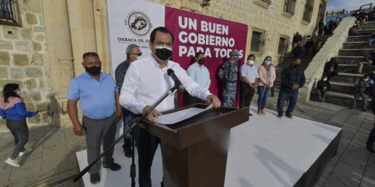 Preside edil Oswaldo García sorteo del Servicio Militar Nacional en Plaza de la Danza