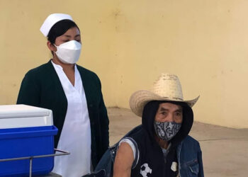 Arranca Sector Salud aplicación de la tercera dosis como refuerzo contra el COVID-19 en Oaxaca