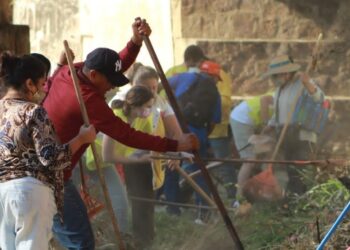 Coordina Ayuntamiento de Oaxaca tequio ciudadano en los Arcos del Acueducto Xochimilco