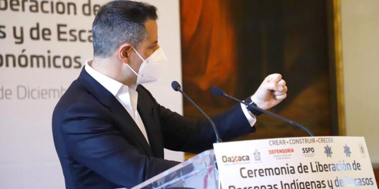 Encabeza AMH ceremonia de liberación de Personas Indígenas y de Escasos Recursos Económicos