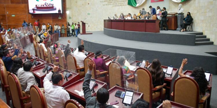 Aprueba 65 Legislatura que municipios puedan adquirir deuda