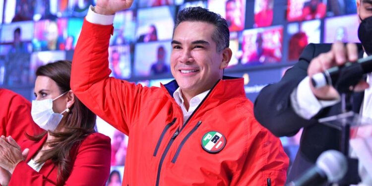 PRI  la primera línea de defensa para detener el desastre nacional: Alejandro Moreno