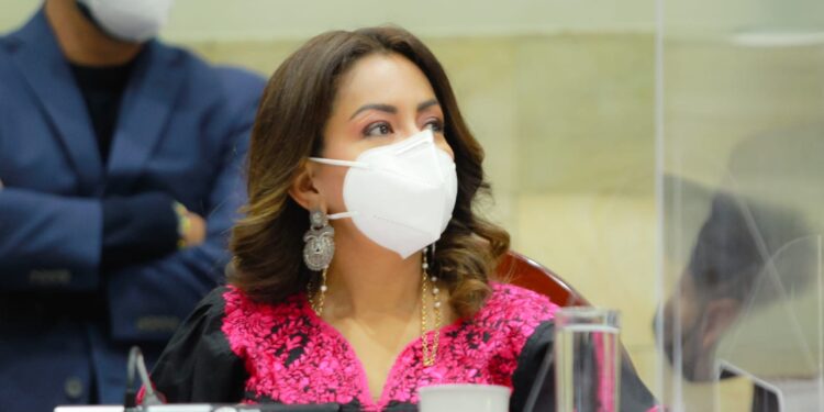 Propone Legislatura impedir a violentadores de mujeres, el acceso a cargos de los Poderes de Oaxaca