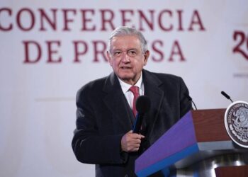 AMLO anuncia nueva gira para informar sobre reforma eléctrica