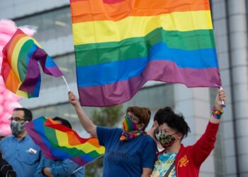 Opinión: Salí del clóset con mi familia en fin de año. Esto fue lo que aprendí.