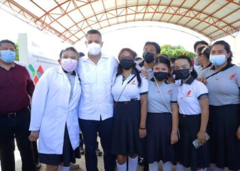 Entrega AMH obras de reconstrucción en la región del Istmo,