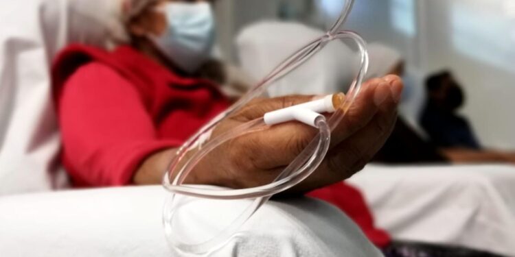 Detección oportuna del cáncer incrementa la supervivencia: SSO