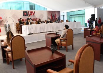 Deficiente y opaca calificó el Congreso comparecencia de Secretaría de Contraloría y Transparencia Gubernamental