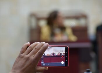 Presentan iniciativa de reforma para protección de periodistas en Oaxaca