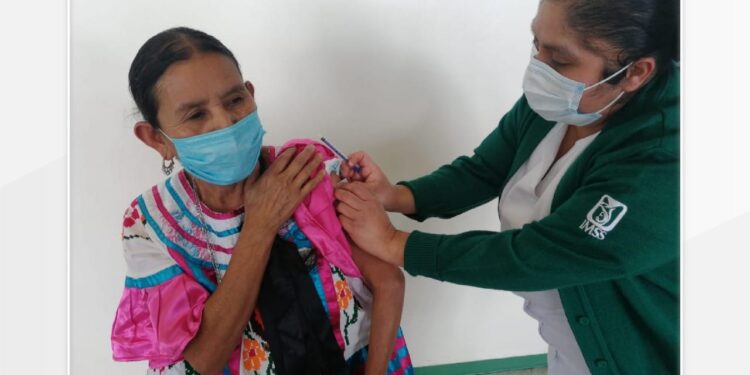 Gobiernos Estatal y Federal unifican esfuerzos en la lucha contra la pandemia de COVID-19 en Oaxaca