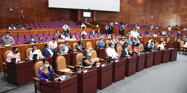 Solicitan prisión para patrones que oculten información salarial de deudores alimentarios