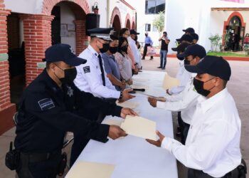 Capacita SSPO a elementos de la policía municipal de San Jacinto Amilpas en materia de vialidad
