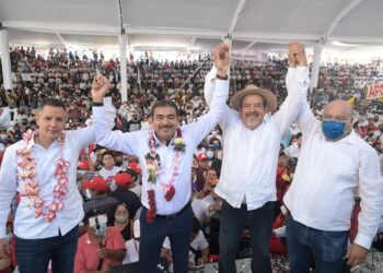 INICIAN CAMPAÑA ALEJANDRO AVILÉS EN OAXACA Y LESLIE HENDRICKS EN QUINTANA ROO