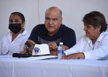Morenistas, panistas y petistas se suman con AAA