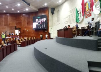 Demanda 65 Legislatura a Semovi, cumplir con las medidas sanitarias en el transporte público