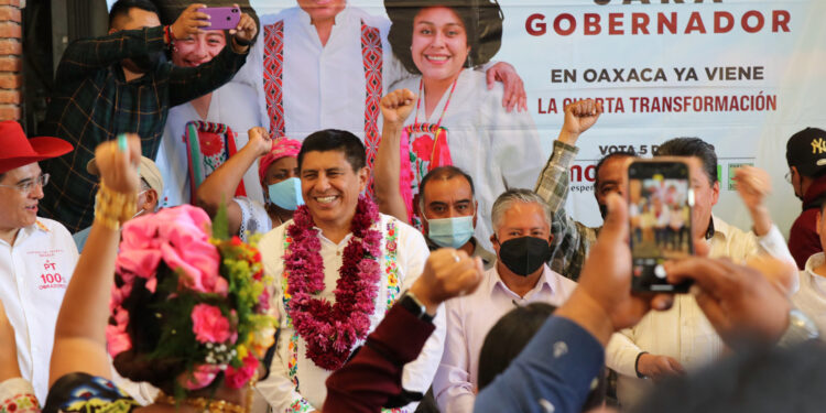 Salomón Jara, candidato de la Coalición Juntos Hacemos Historia Oaxaca inicia el camino a la transformación