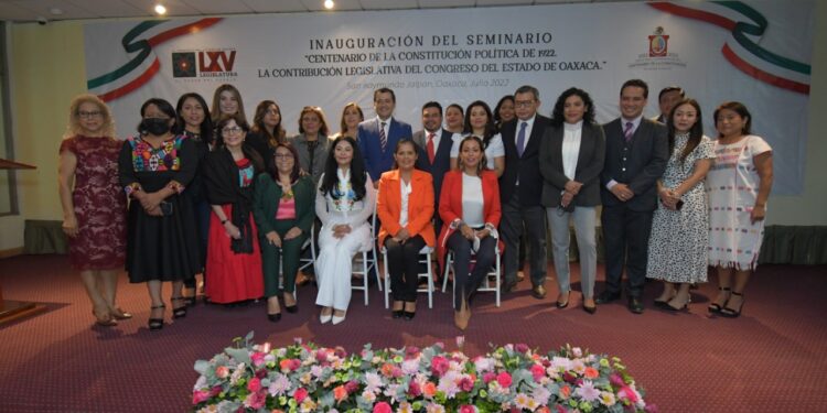 Inauguran seminario “Centenario de la Constitución Política de 1922”