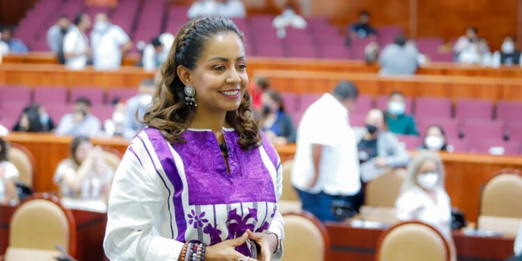 Propone Mariana Benítez facultar al INJEO para promover acciones de prevención contra la violencia de género