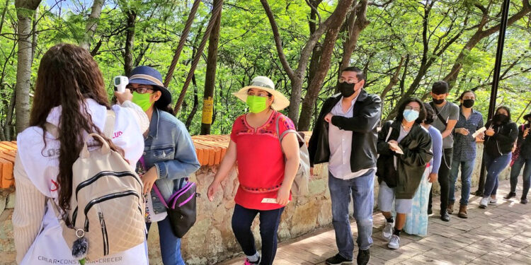 Implementan los SSO acciones de vigilancia sanitaria en “Guelaguetza 2022”