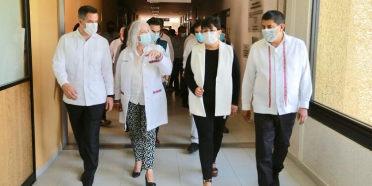 Salomón Jara reconoce el compromiso del gobierno federal para garantizar el derecho a la salud de las y los oaxaqueños