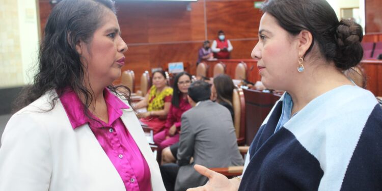 Propone Naty Díaz prevenir la corrupción, transparentar y rendir cuentas