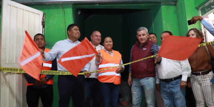 Apoya Noé Jara con trabajos de rehabilitación de agencia de Cinco Señores 