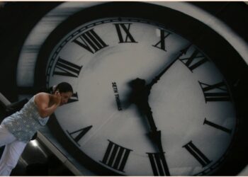 Cámara de Diputados aprueba eliminar el Horario de Verano en México; pasa al Senado