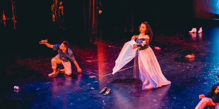 Teatro Alcalá atestigua 2° Generación de licenciados en Danza Folklórica