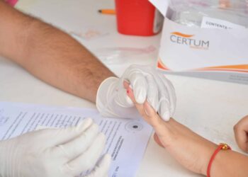 Aplican pruebas gratuitas de detección de VIH en el Congreso